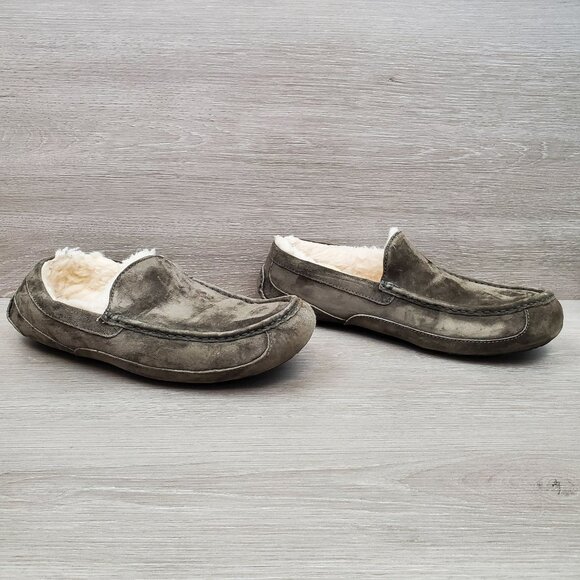 Ugg men's Ascot slipper, grey suede